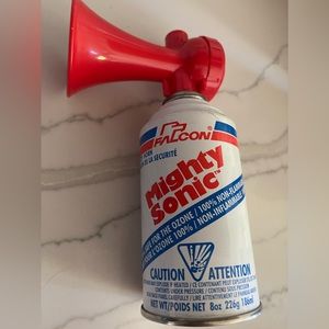 Marine air horn by falcon safety air horn